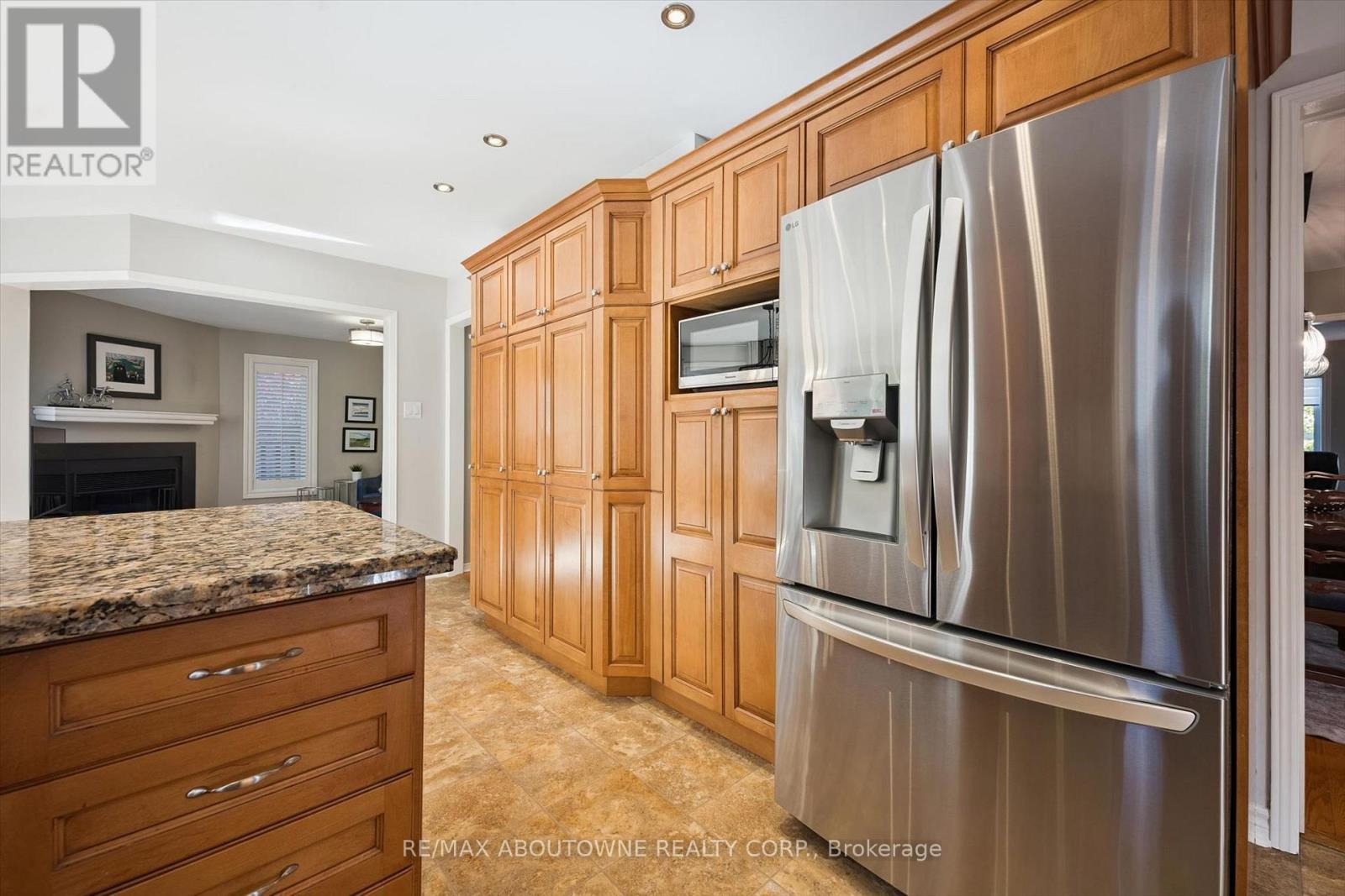 2086 Sprucedale Drive, Oakville, ON photo 15