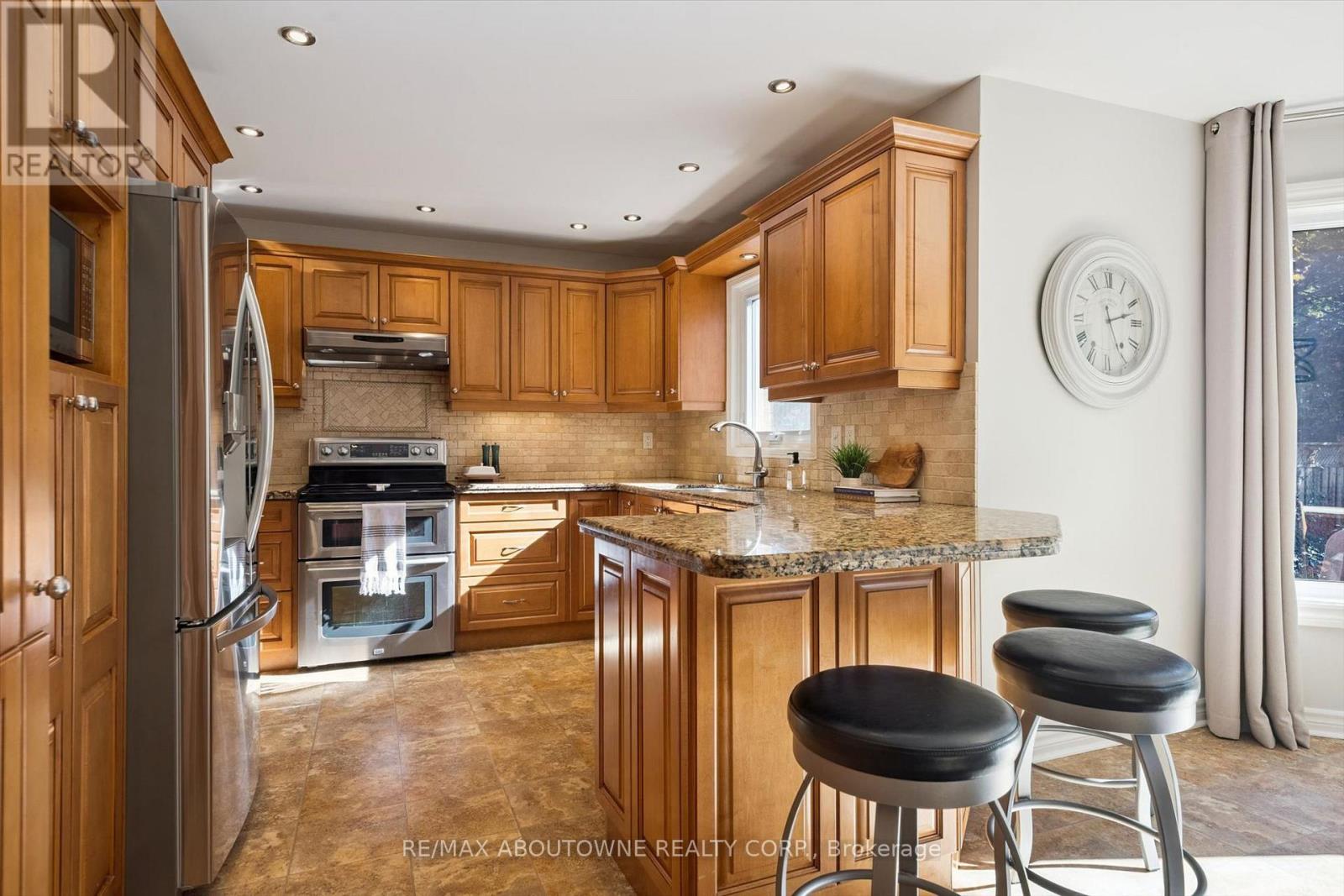2086 Sprucedale Drive, Oakville, ON photo 16