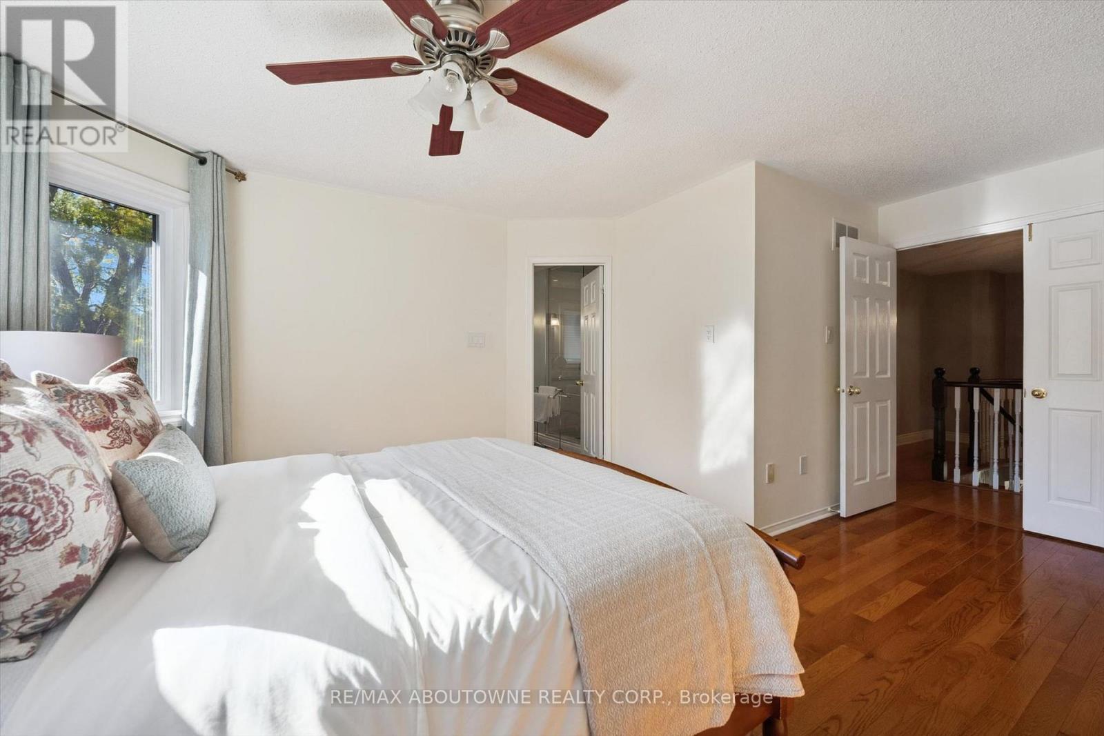 2086 Sprucedale Drive, Oakville, ON photo 23