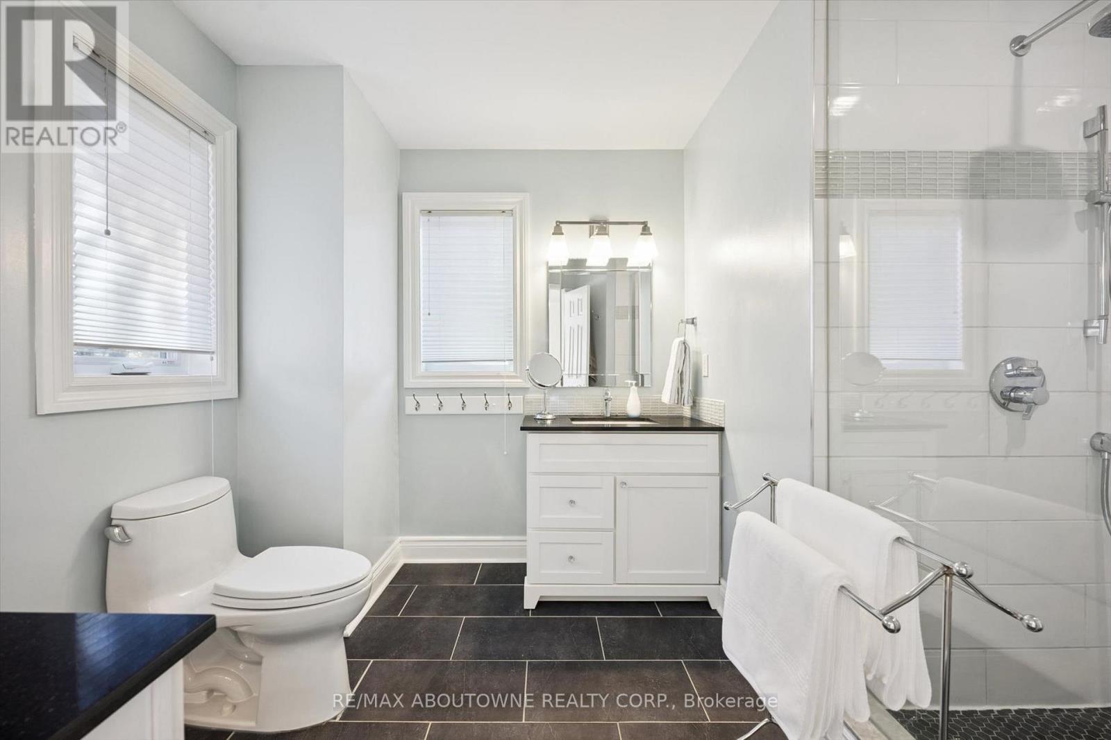 2086 Sprucedale Drive, Oakville, ON photo 25