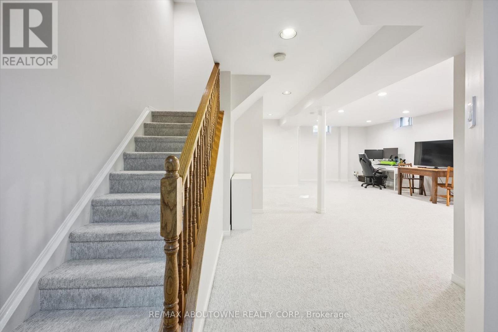 2086 Sprucedale Drive, Oakville, ON photo 32