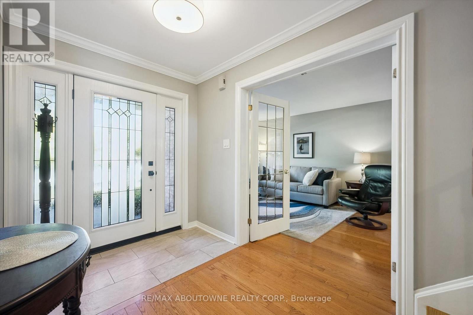 2086 Sprucedale Drive, Oakville, ON photo 4