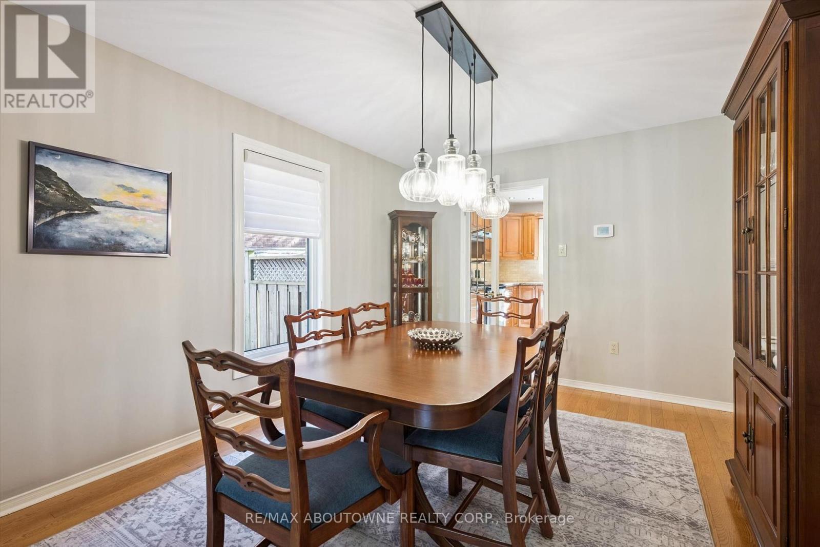 2086 Sprucedale Drive, Oakville, ON photo 7