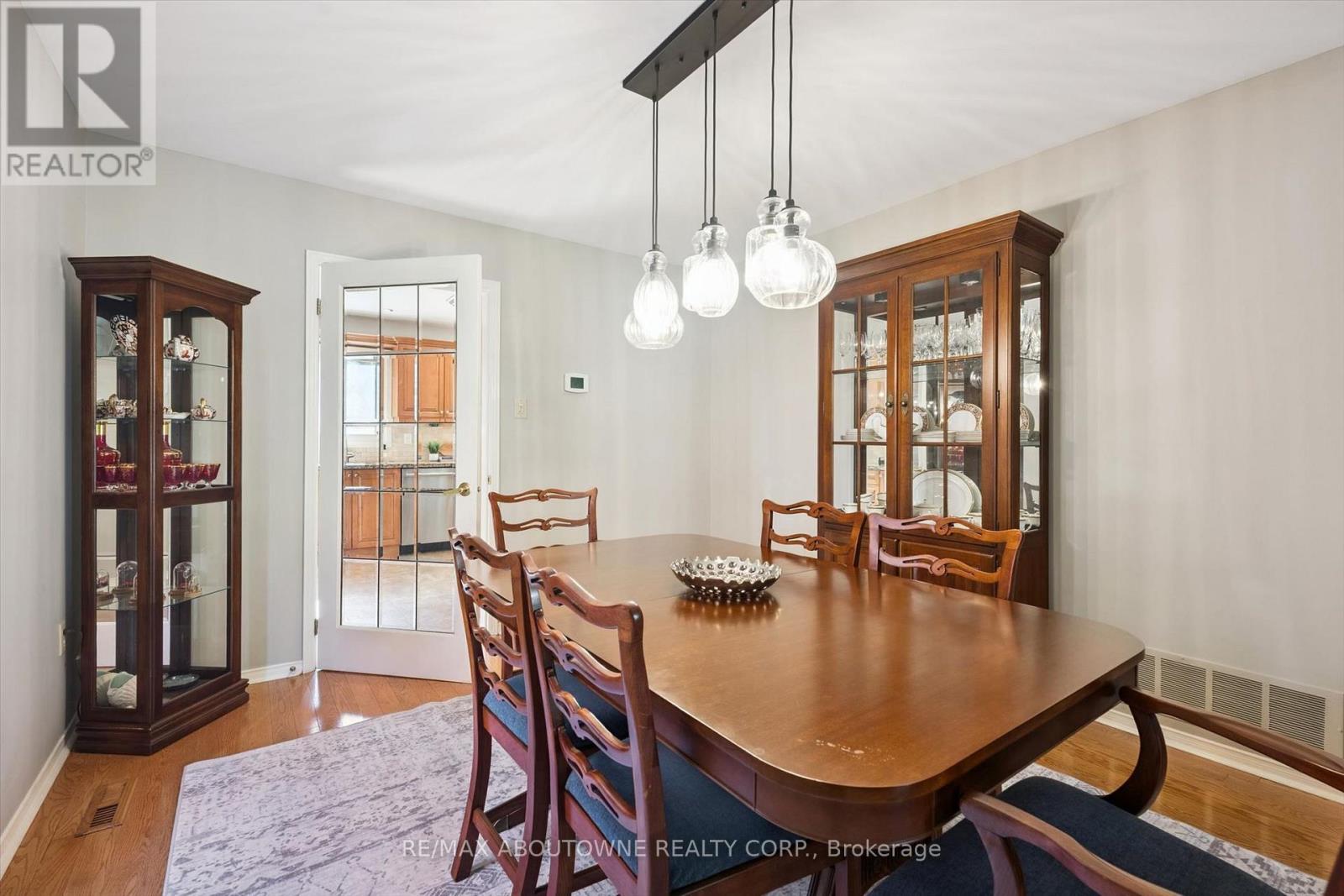 2086 Sprucedale Drive, Oakville, ON photo 8