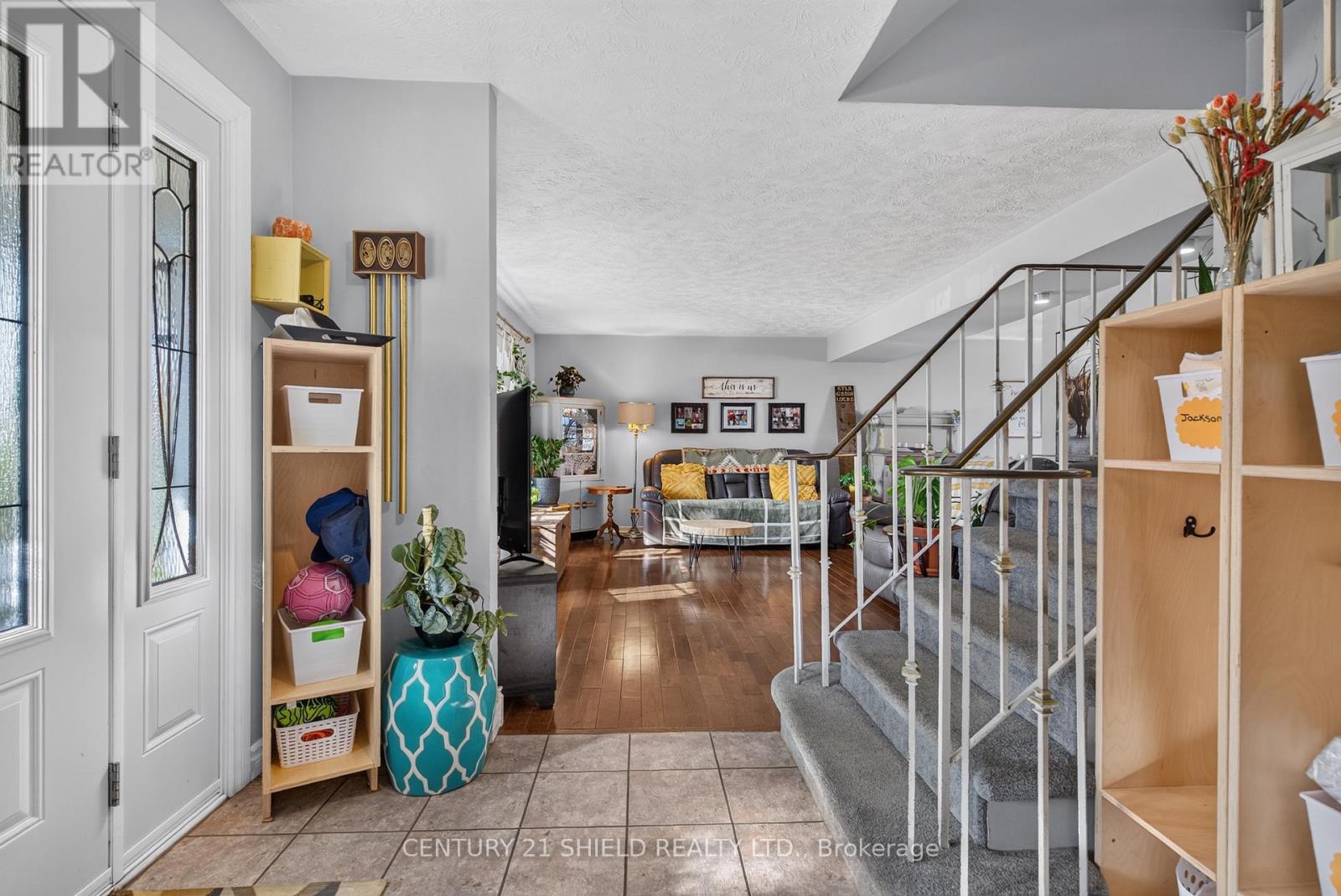 1319 AUBIN AVENUE - 18