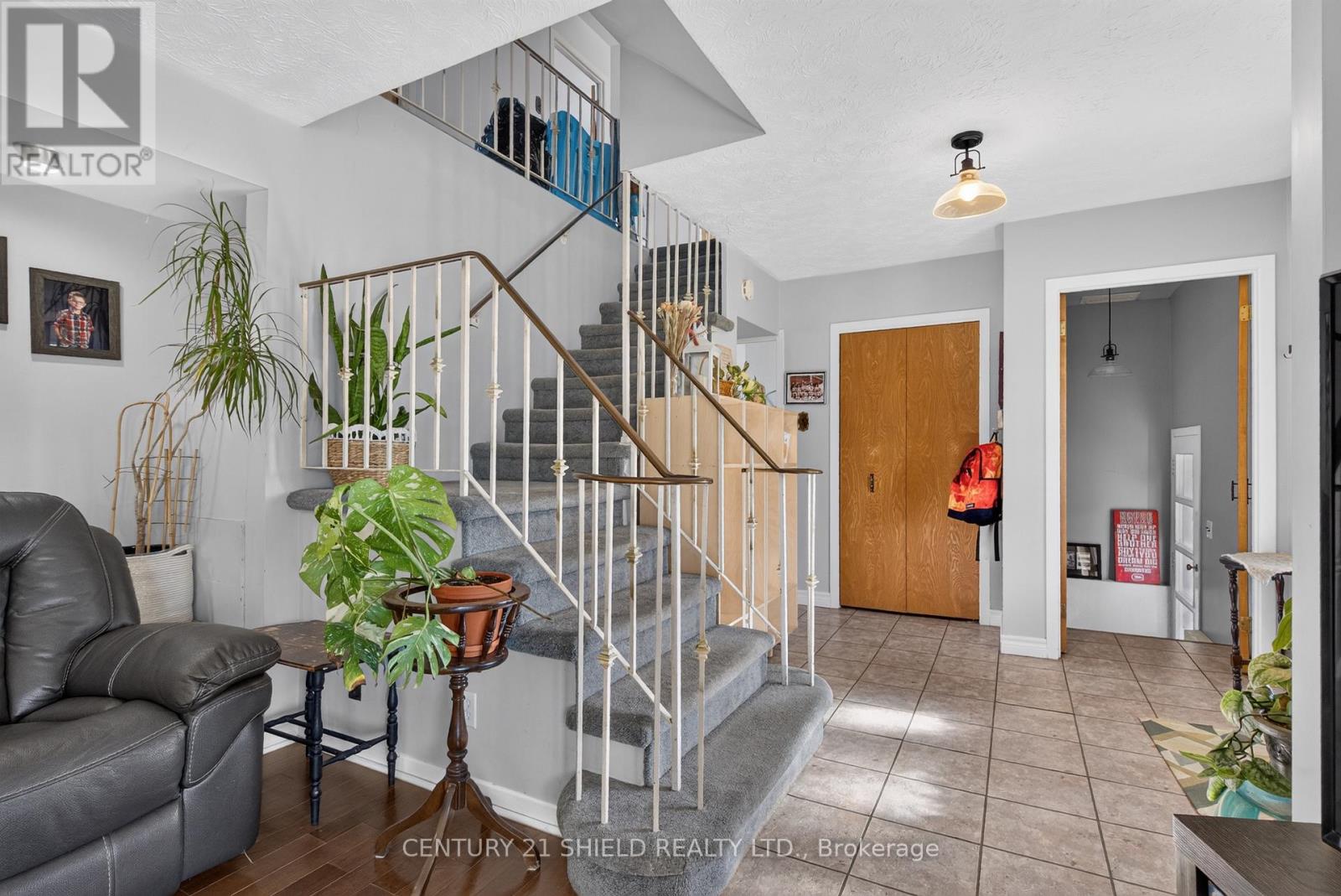 1319 AUBIN AVENUE - 20