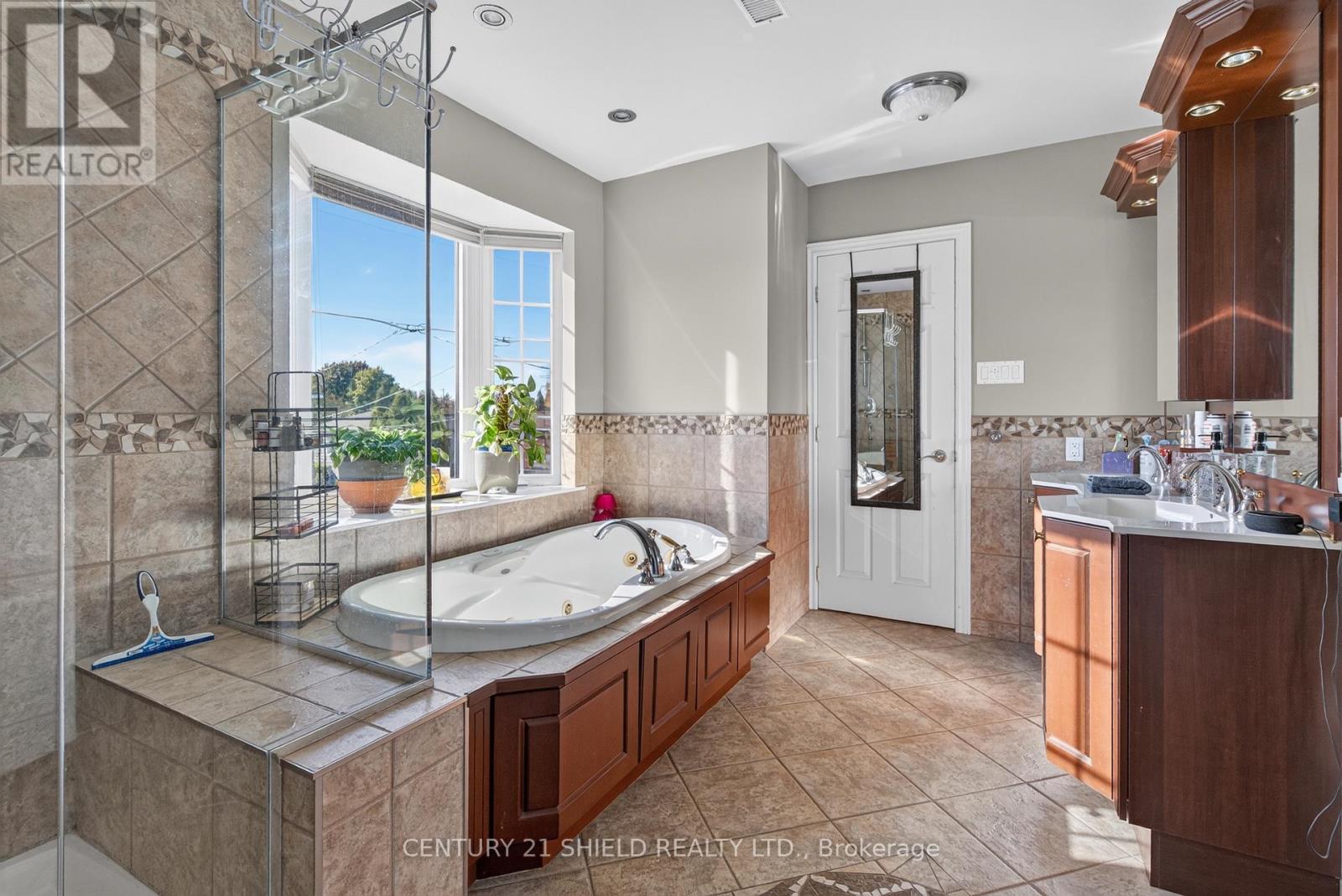 1319 AUBIN AVENUE - 22