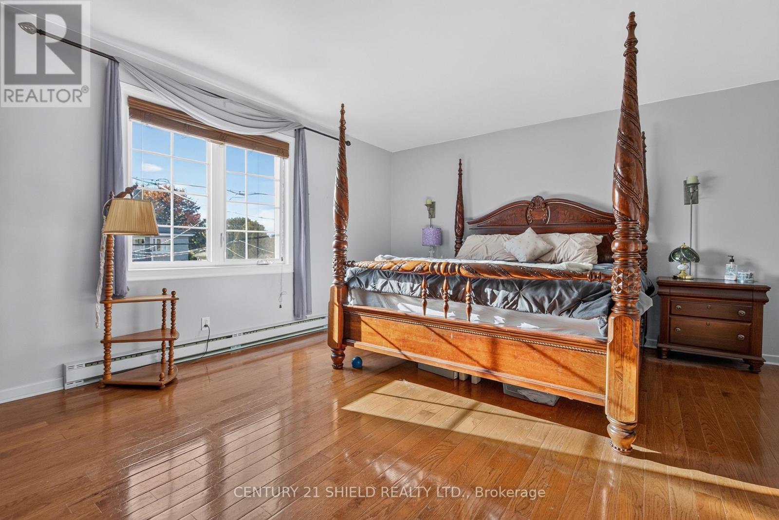 1319 AUBIN AVENUE - 38