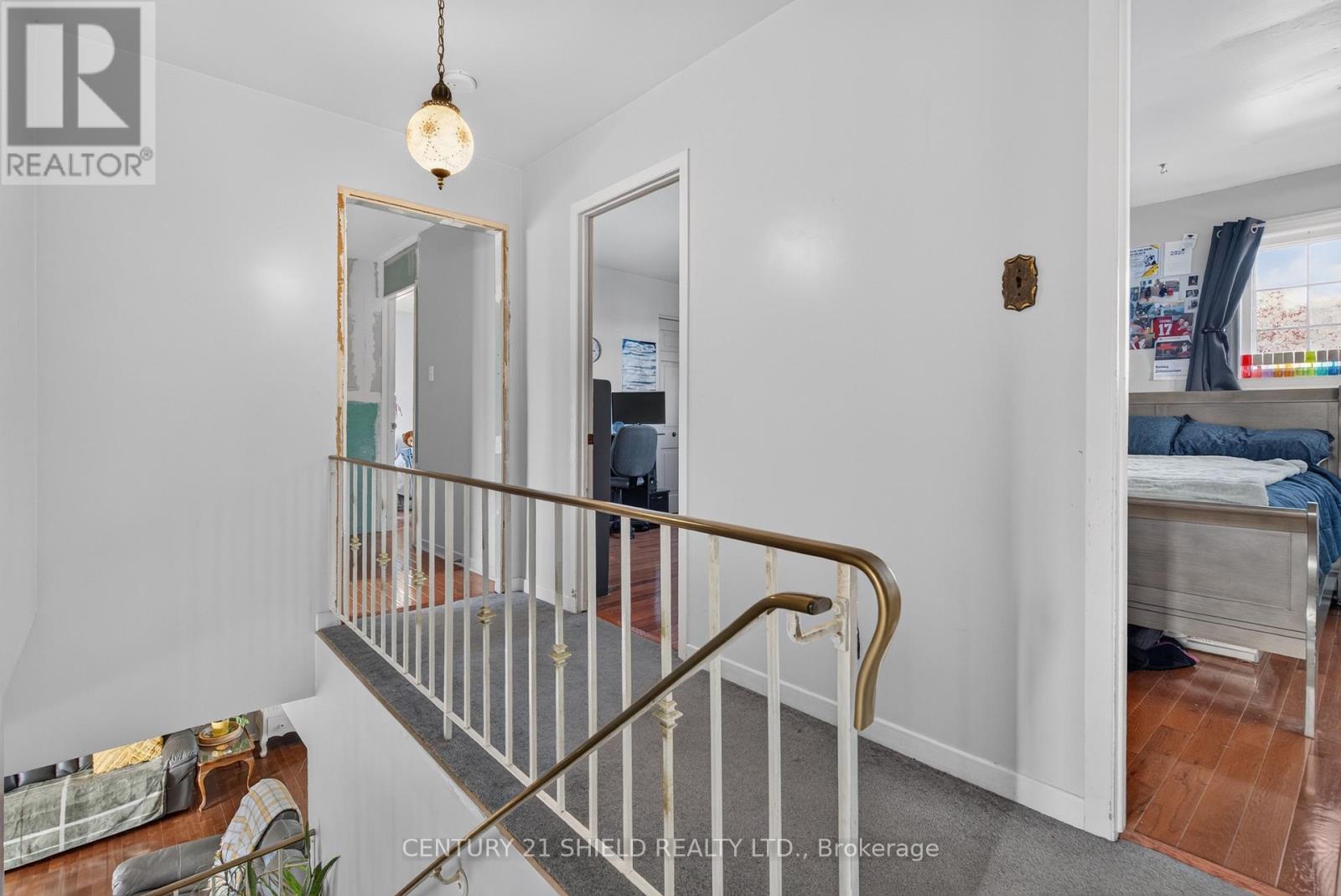1319 AUBIN AVENUE - 39