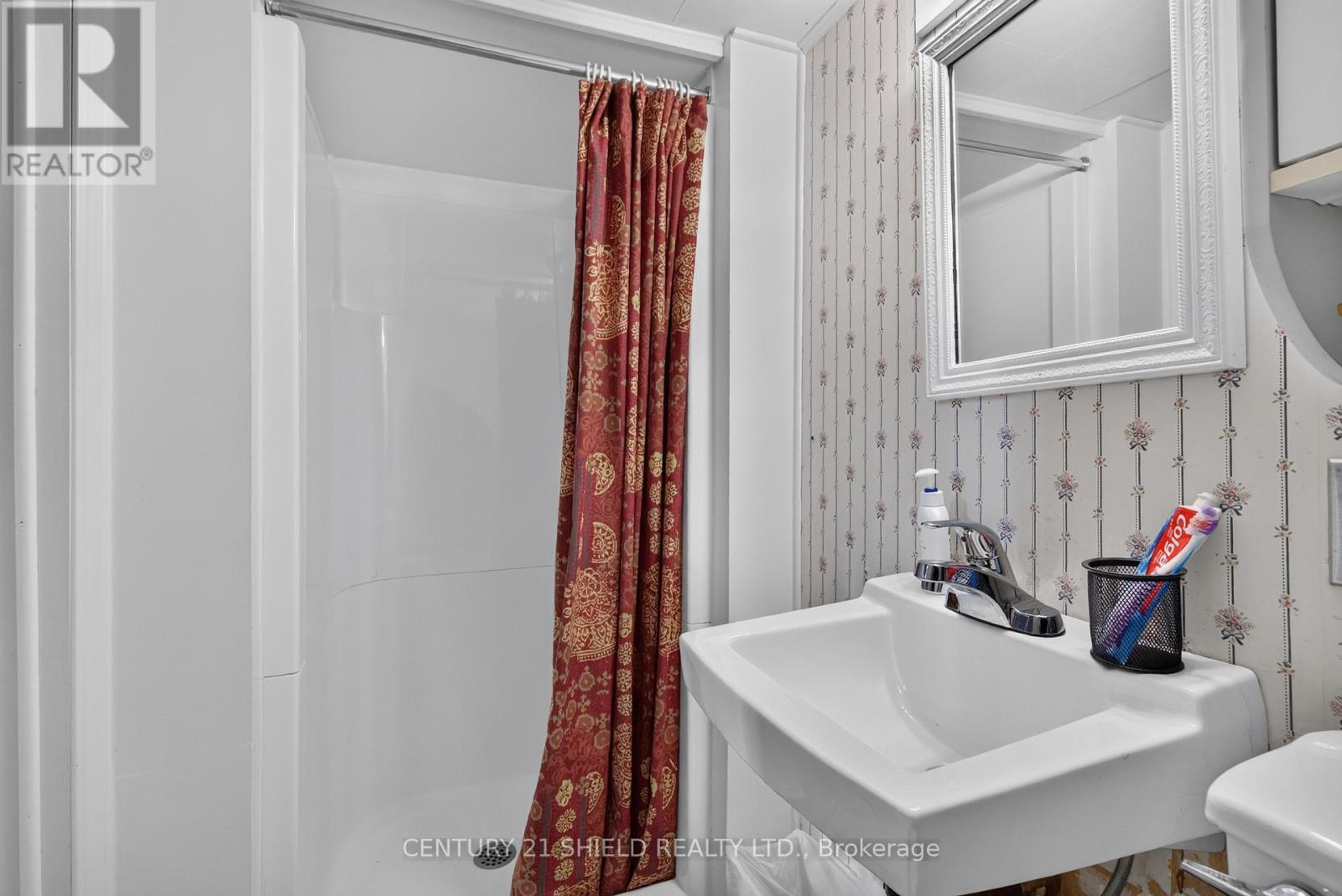 1319 AUBIN AVENUE - 45
