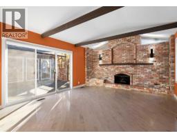 Primary Bedroom - 7132 Bow Crescent Nw, Calgary, AB T3B2B9 Photo 8