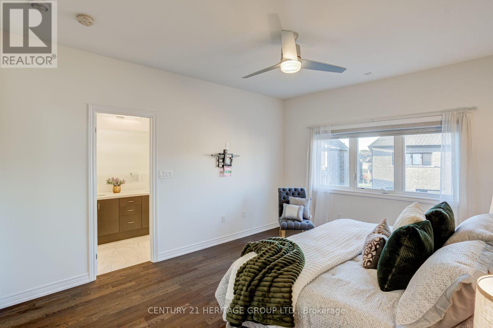 8 Pietrowski Drive, Georgina, ON photo 17