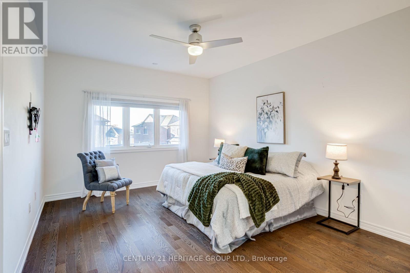 8 Pietrowski Drive, Georgina, ON photo 16