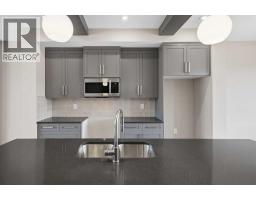 4pc Bathroom - 235 Waterford Heights, Chestermere, AB T1X3B7 Photo 6