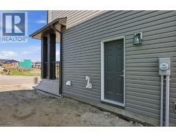 235 Waterford Heights, Chestermere, AB T1X3B7 Photo 27