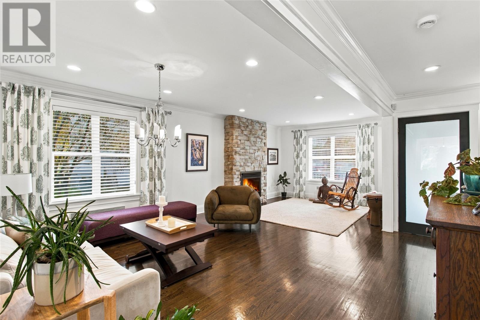 13 Burdell Place - 5