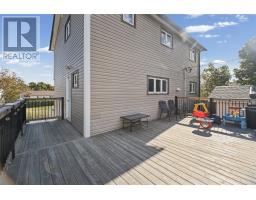 84 Canada Drive thumbnail 5