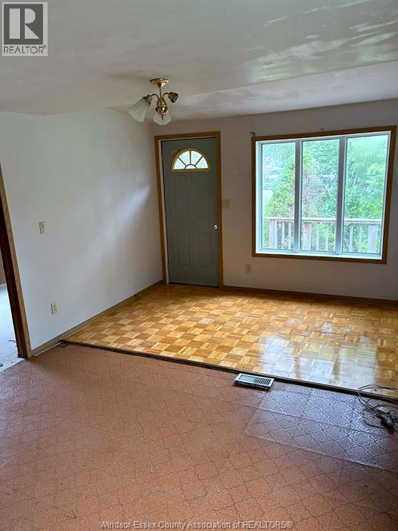440 HALE photo 5