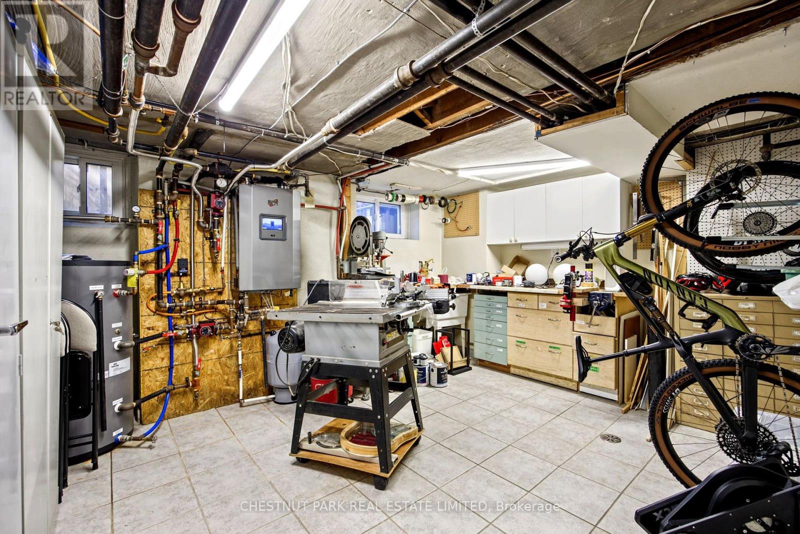 256 Old Forest Hill Road, Toronto, ON photo 39