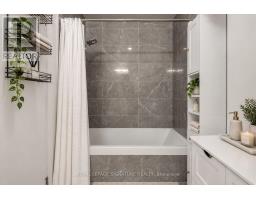 1204 - 458 Richmond Street W, Toronto, ON M5V0S9 Photo 14