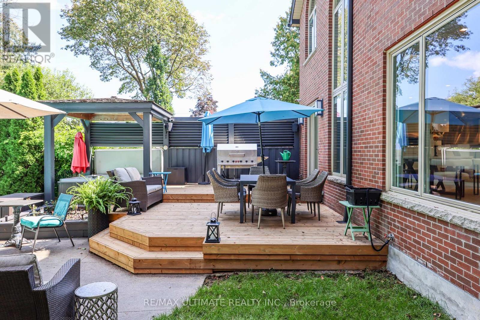 10 Field Avenue, Toronto, ON photo 27