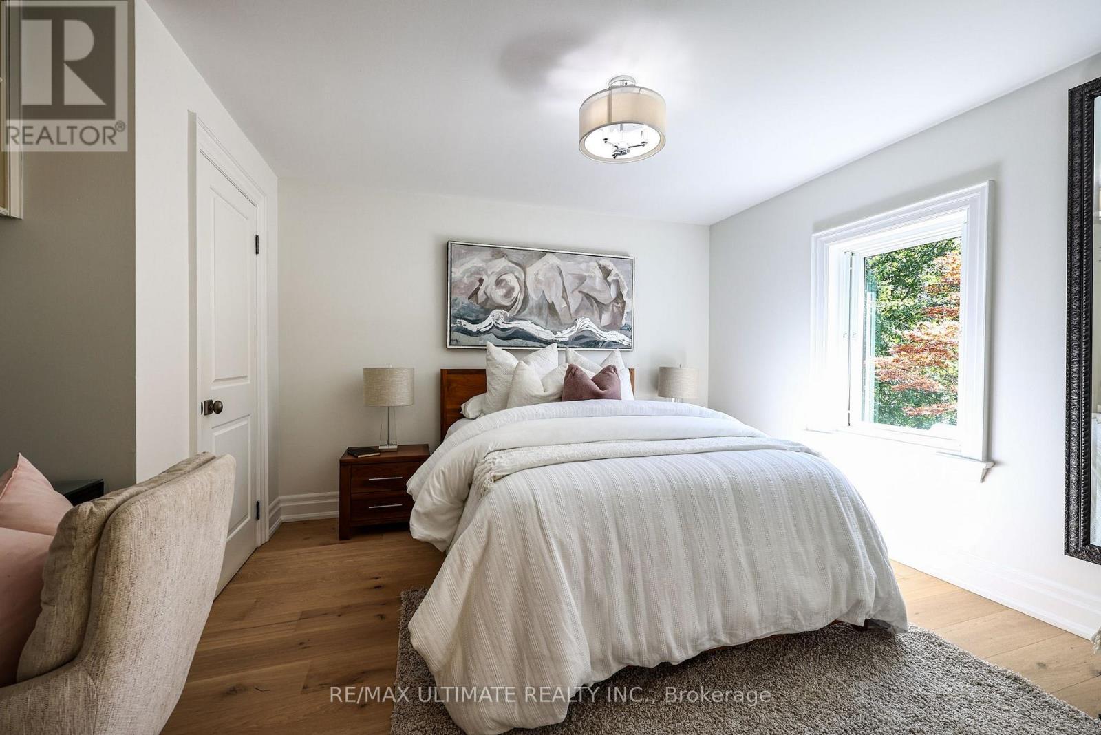 10 Field Avenue, Toronto, ON photo 44