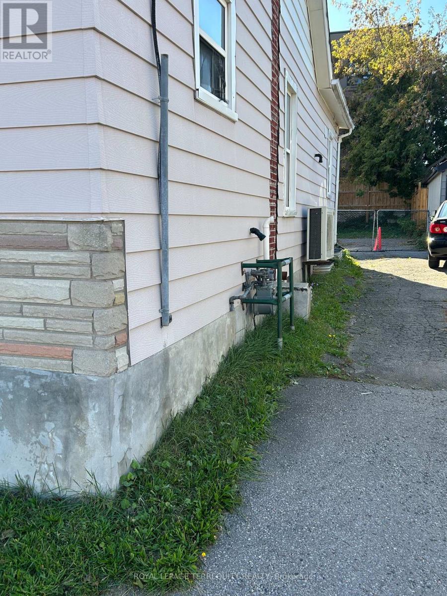 292 Celina Street, Oshawa, ON photo 4