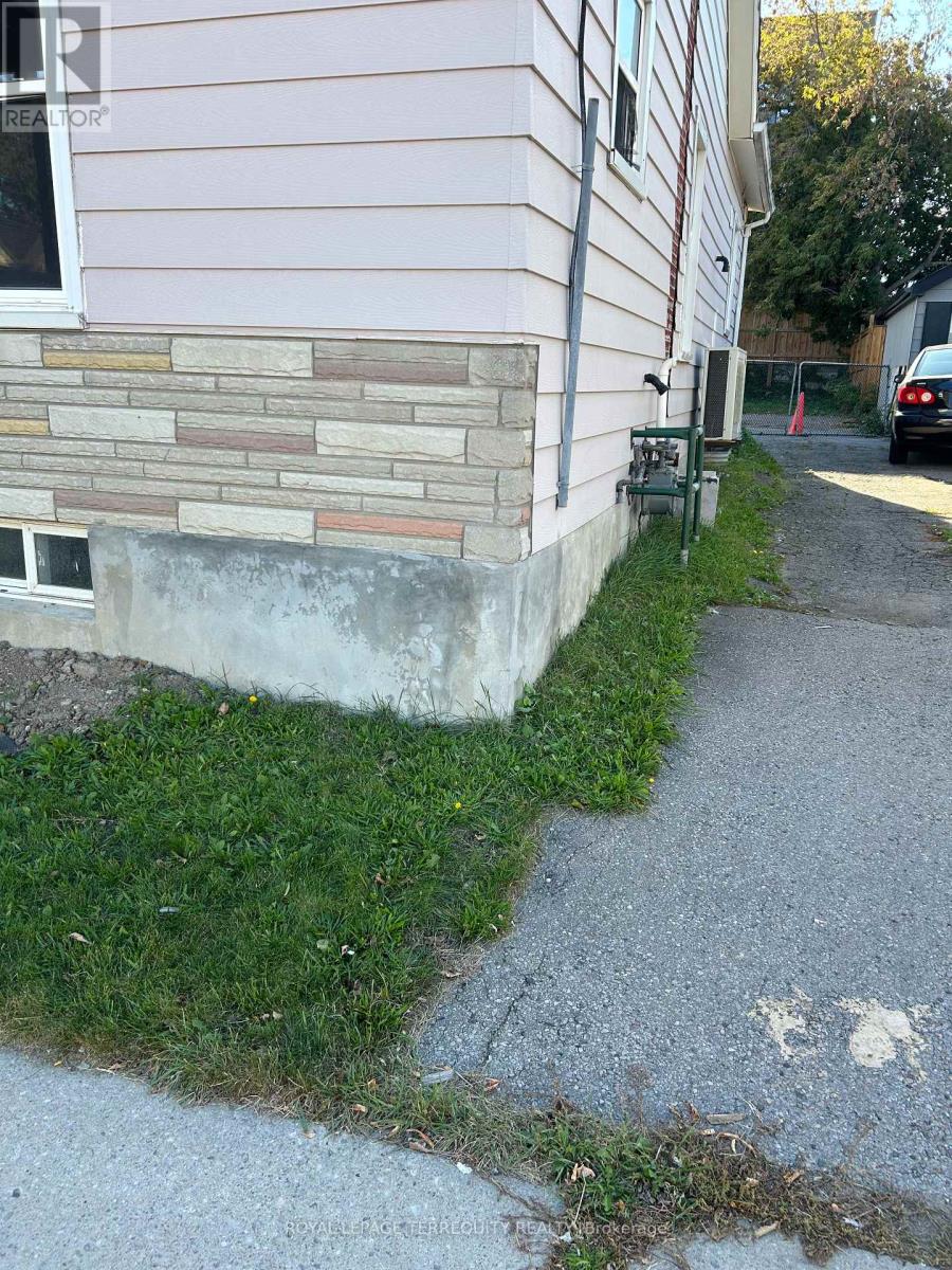 292 Celina Street, Oshawa, ON photo 42