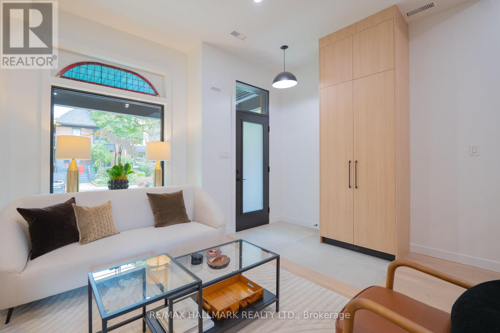 71 Langley Avenue, Toronto, ON photo 3