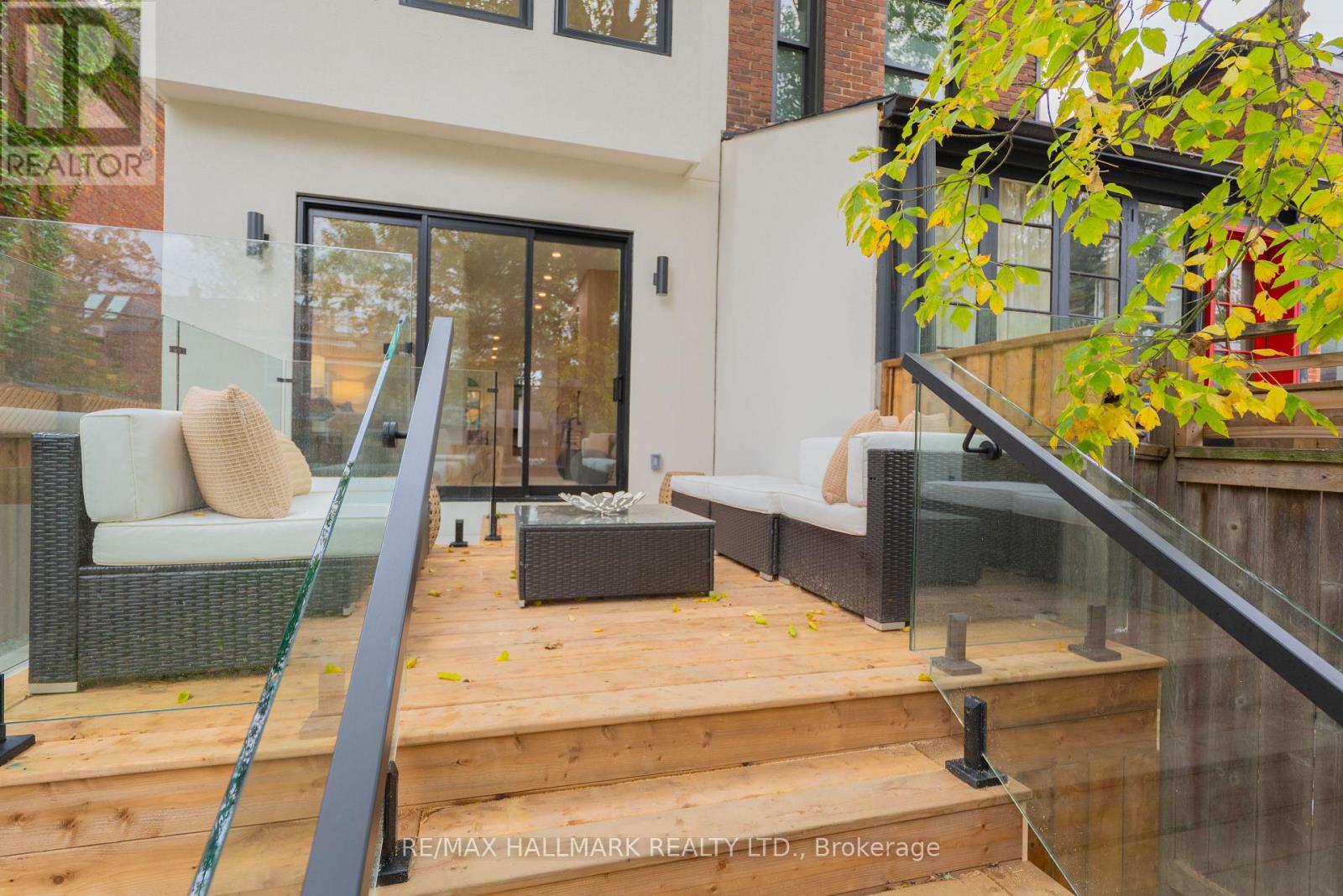 71 Langley Avenue, Toronto, ON photo 47