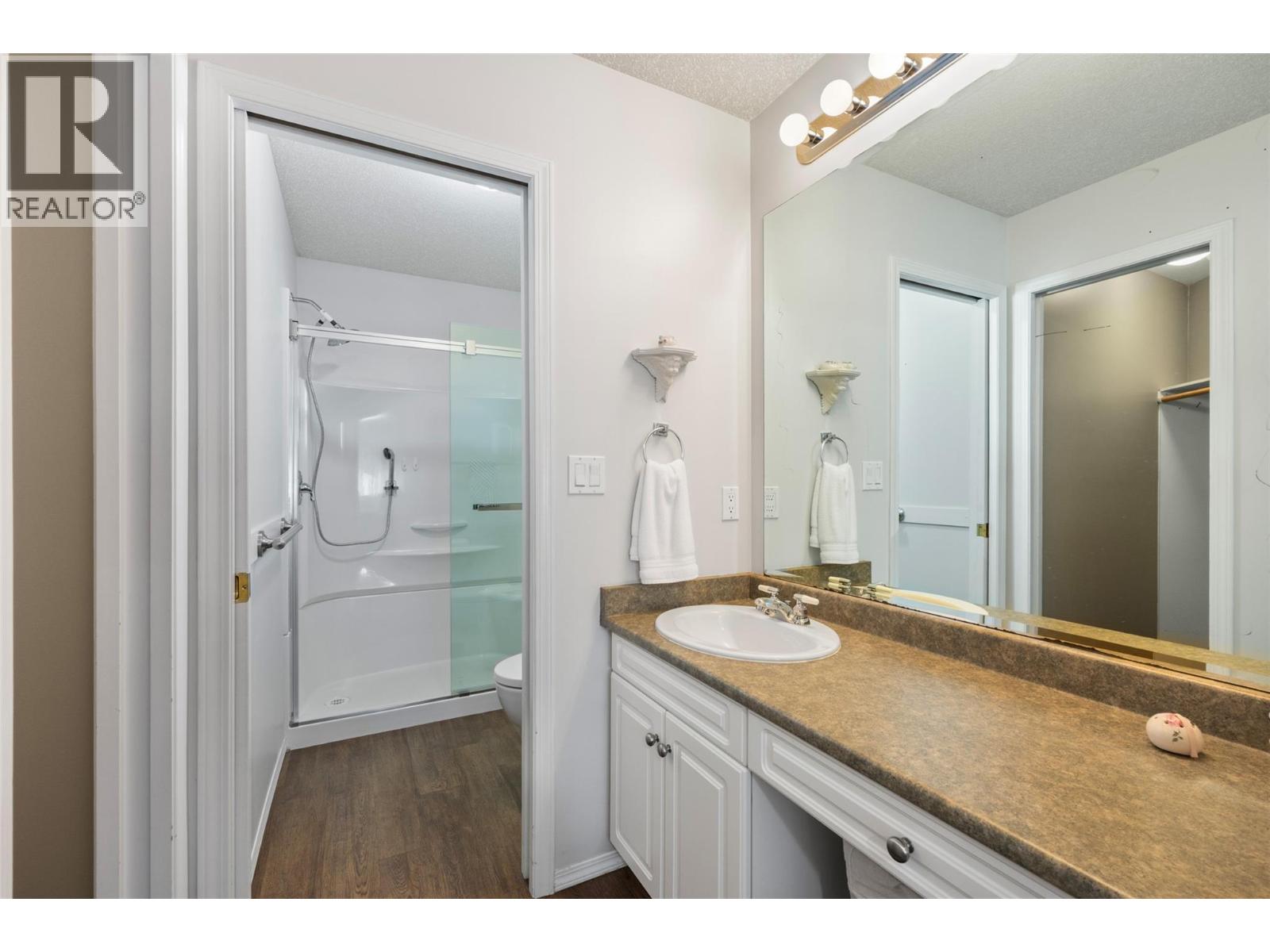 123 Leighton Avenue - 21