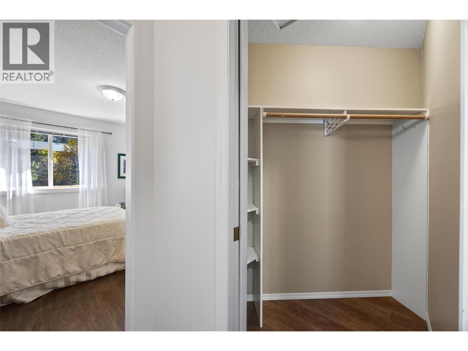 123 Leighton Avenue - 23