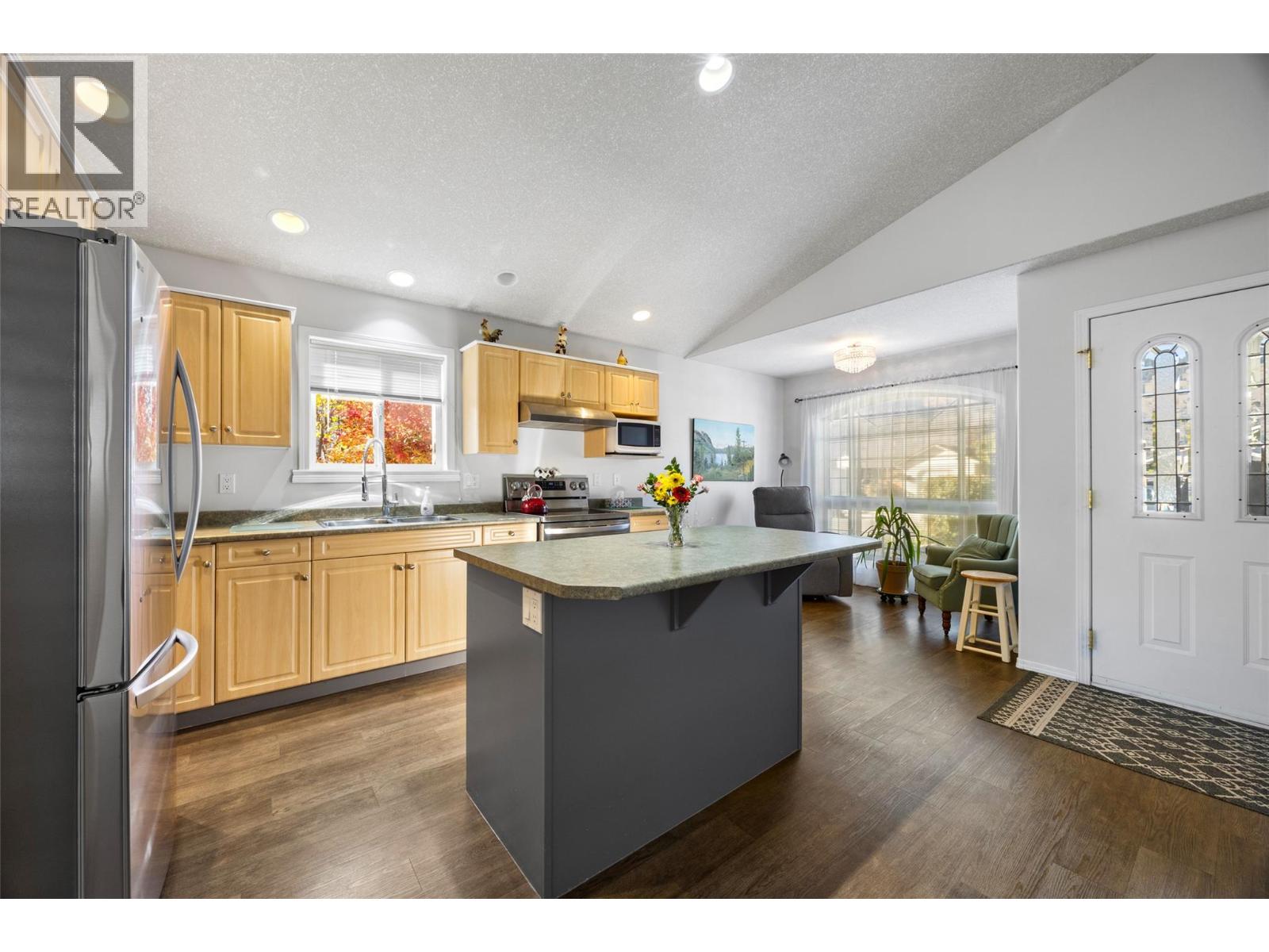123 Leighton Avenue - 8