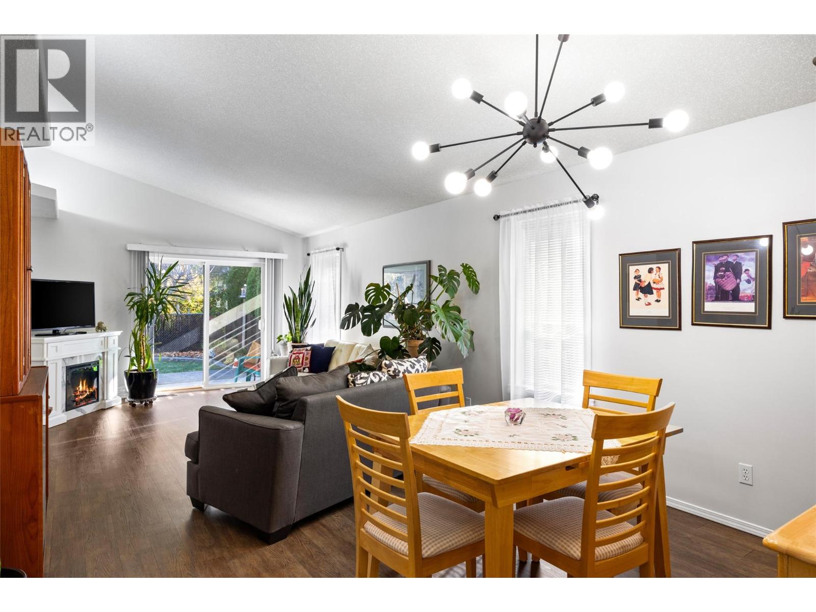 123 Leighton Avenue - 11