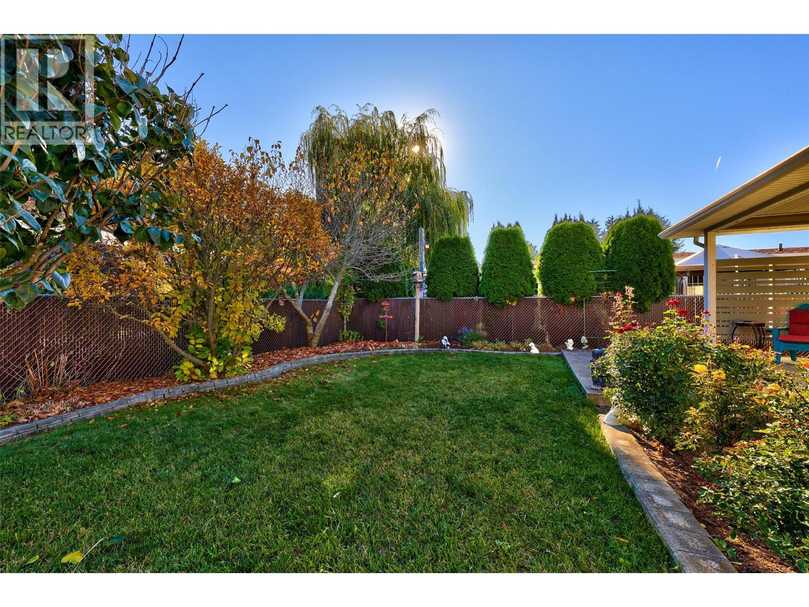 123 Leighton Avenue - 32