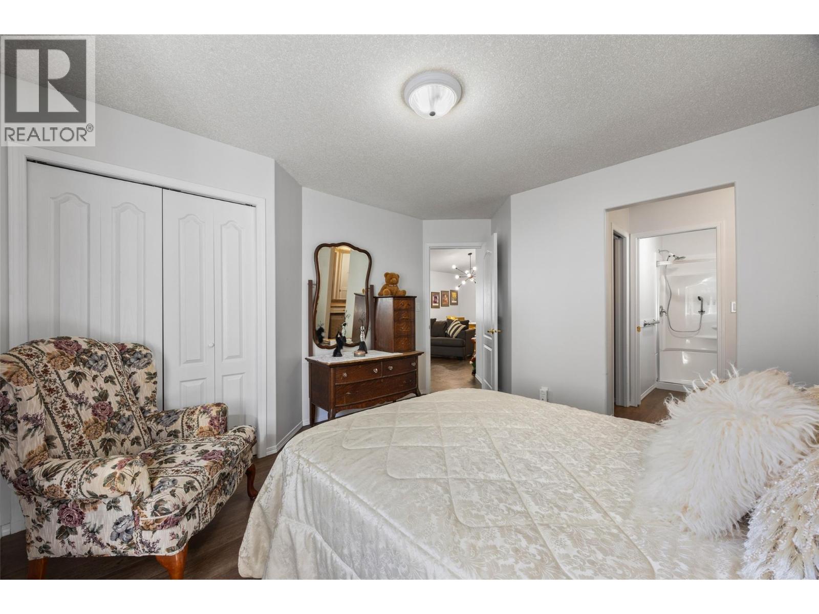 123 Leighton Avenue - 20