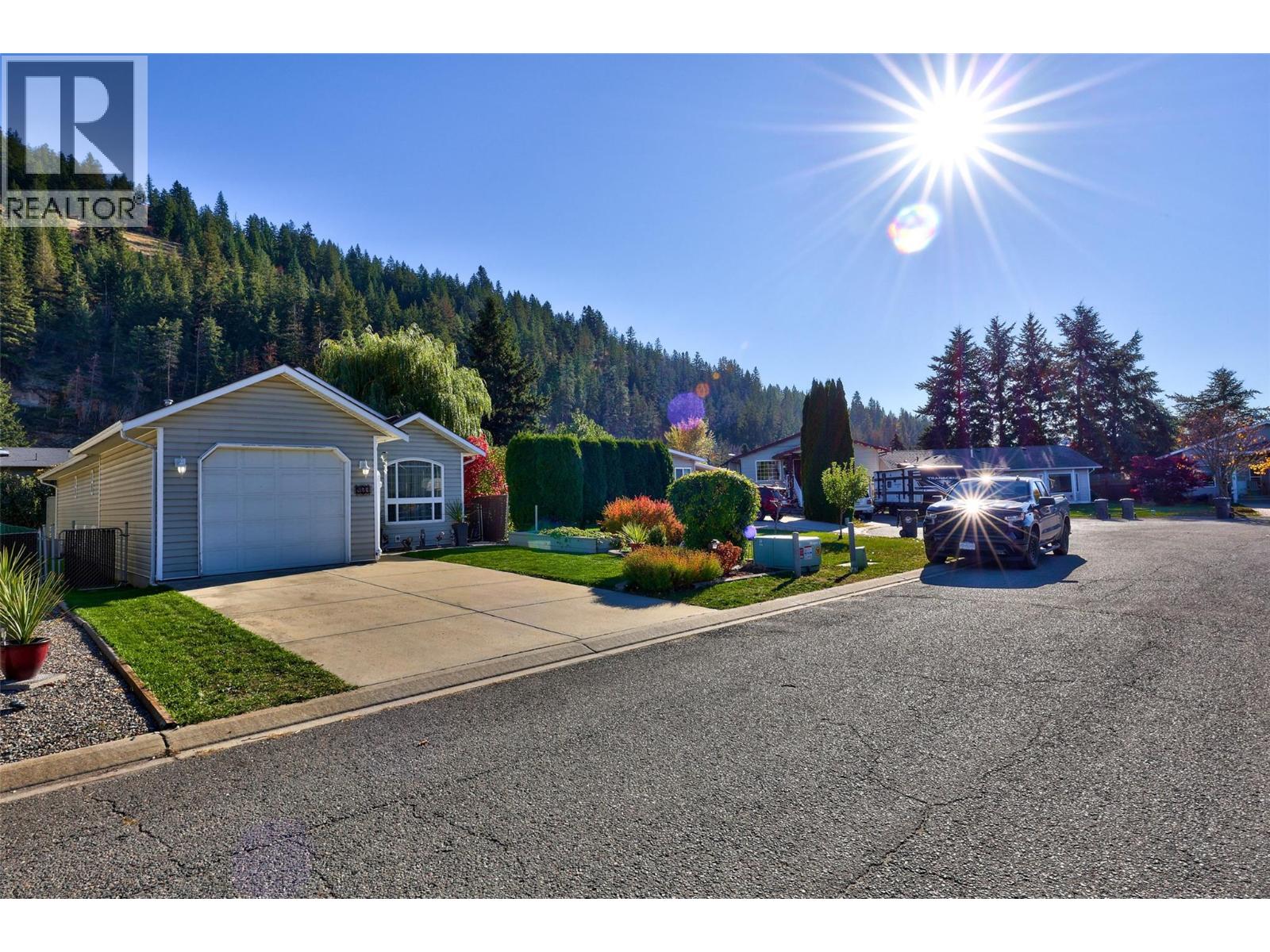123 Leighton Avenue - 34