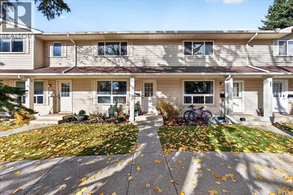 130 Woodmont Terrace SW, Calgary