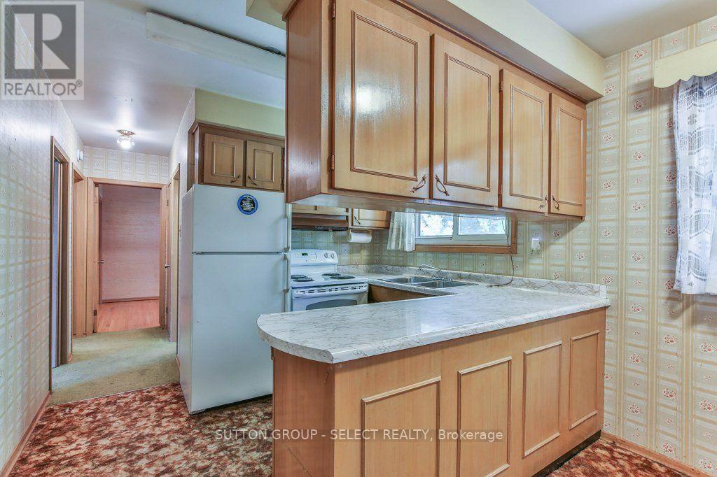 88 EBURY CRESCENT - 13