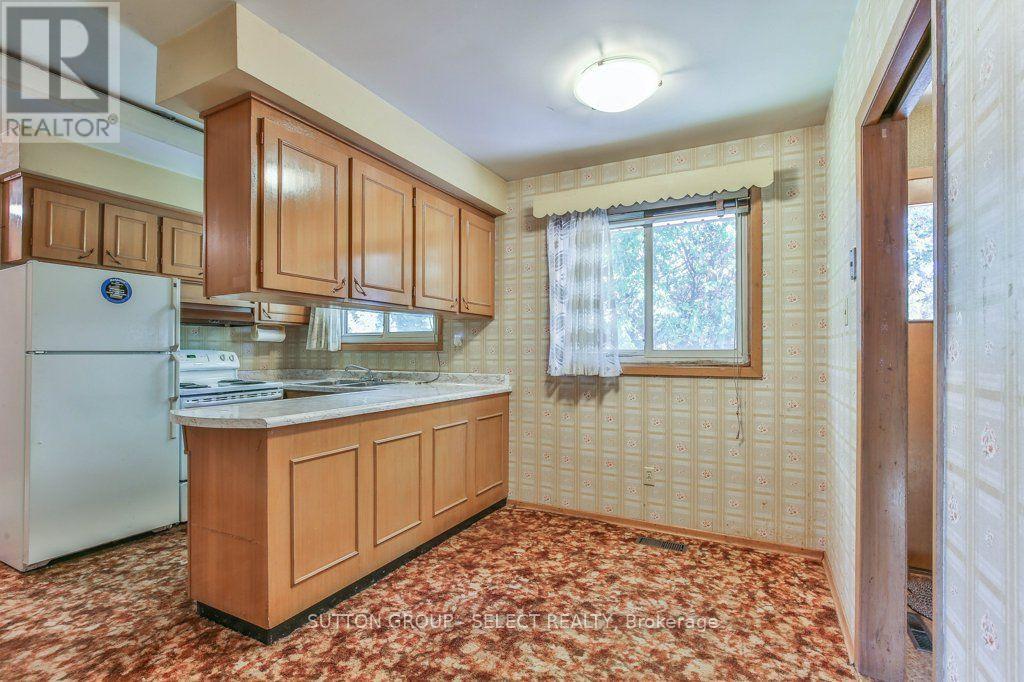 88 EBURY CRESCENT - 15