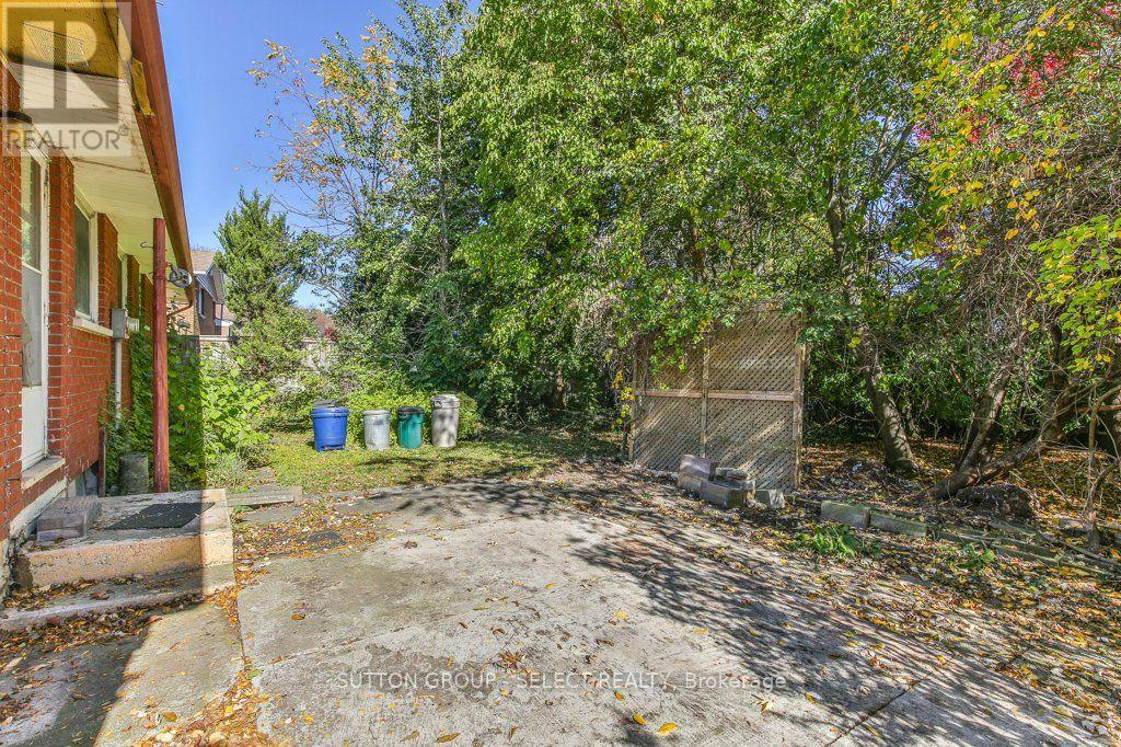 88 EBURY CRESCENT - 30