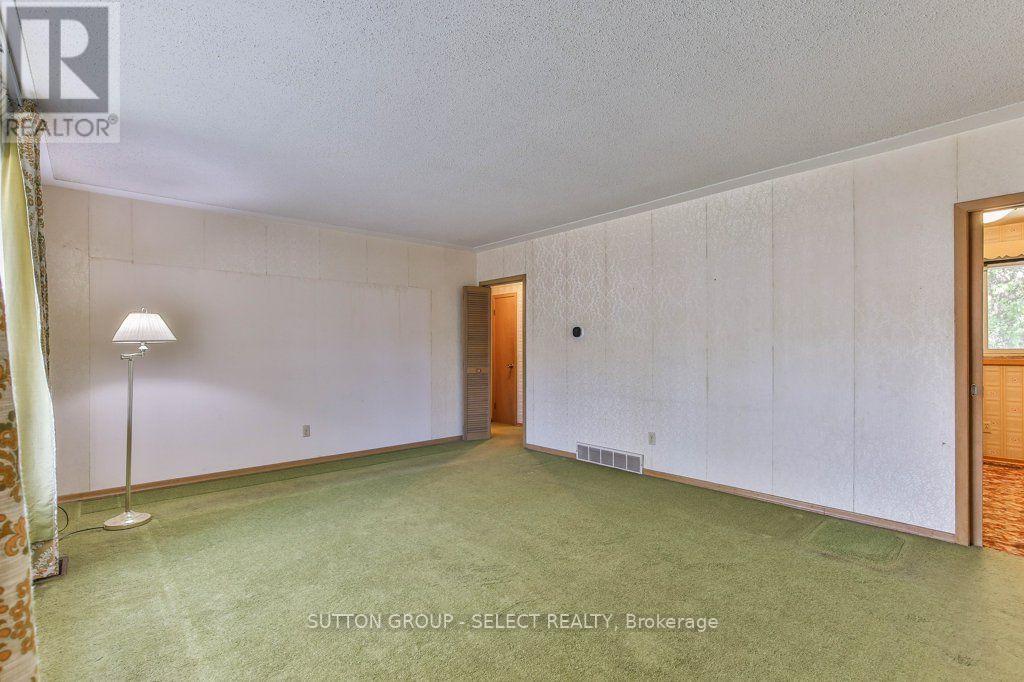 88 EBURY CRESCENT - 7