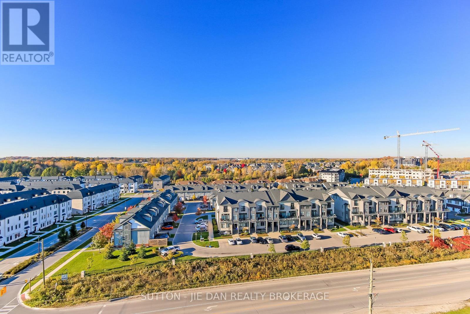 3 bedroom Single Family interior view, 912- 260 Villagewalk Boulevard, London North (North R), Ontario