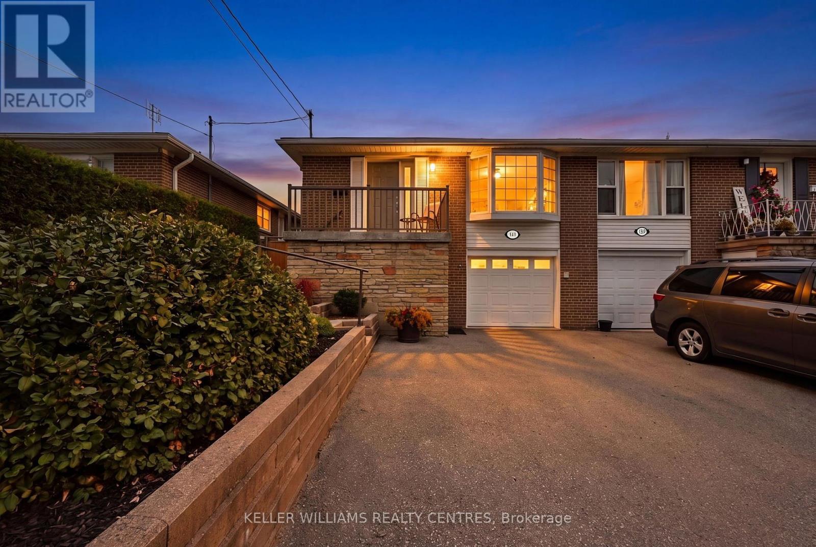 Listing photo of 141 LUNDYS LANE