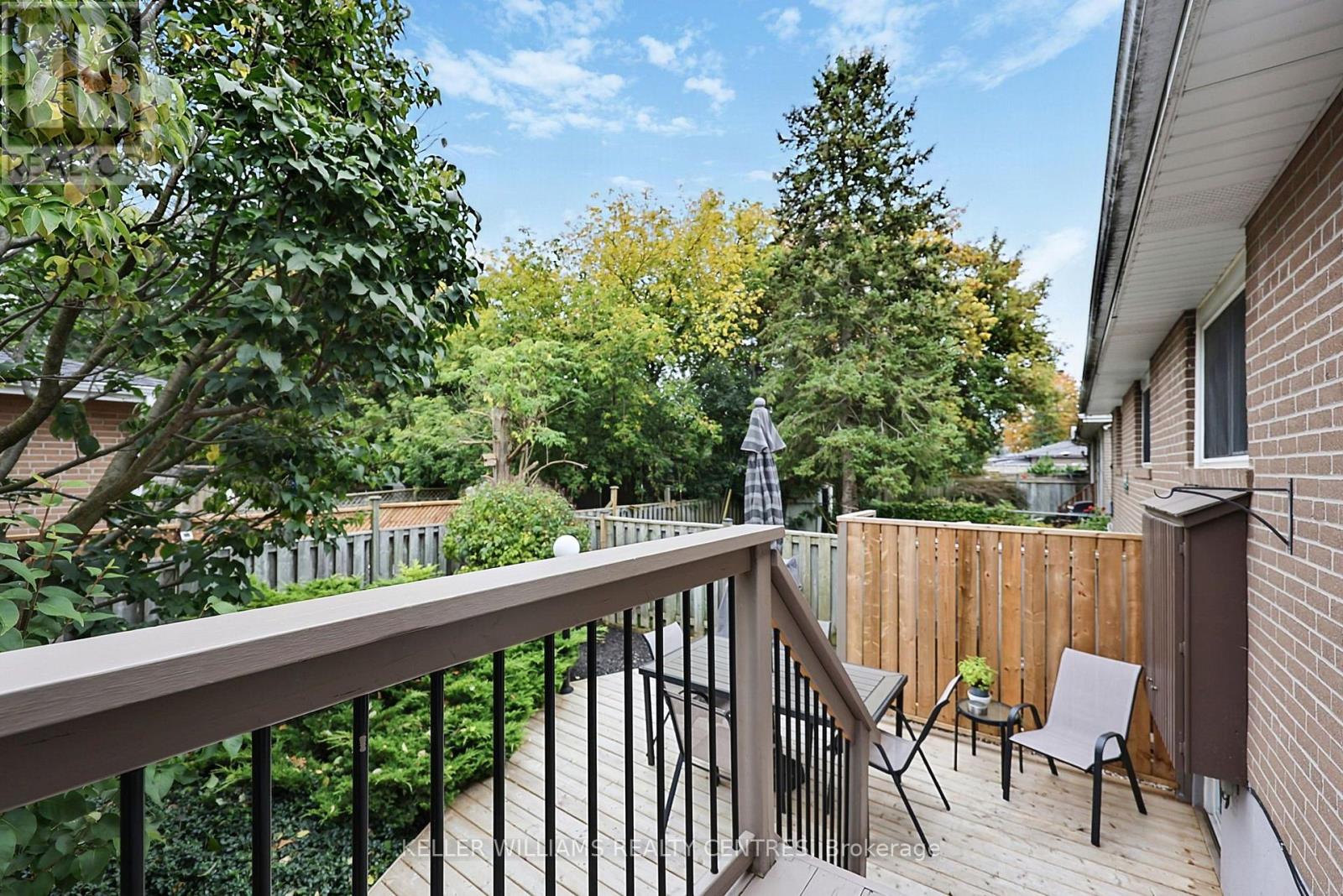 141 Lundys Lane, Newmarket, ON photo 34
