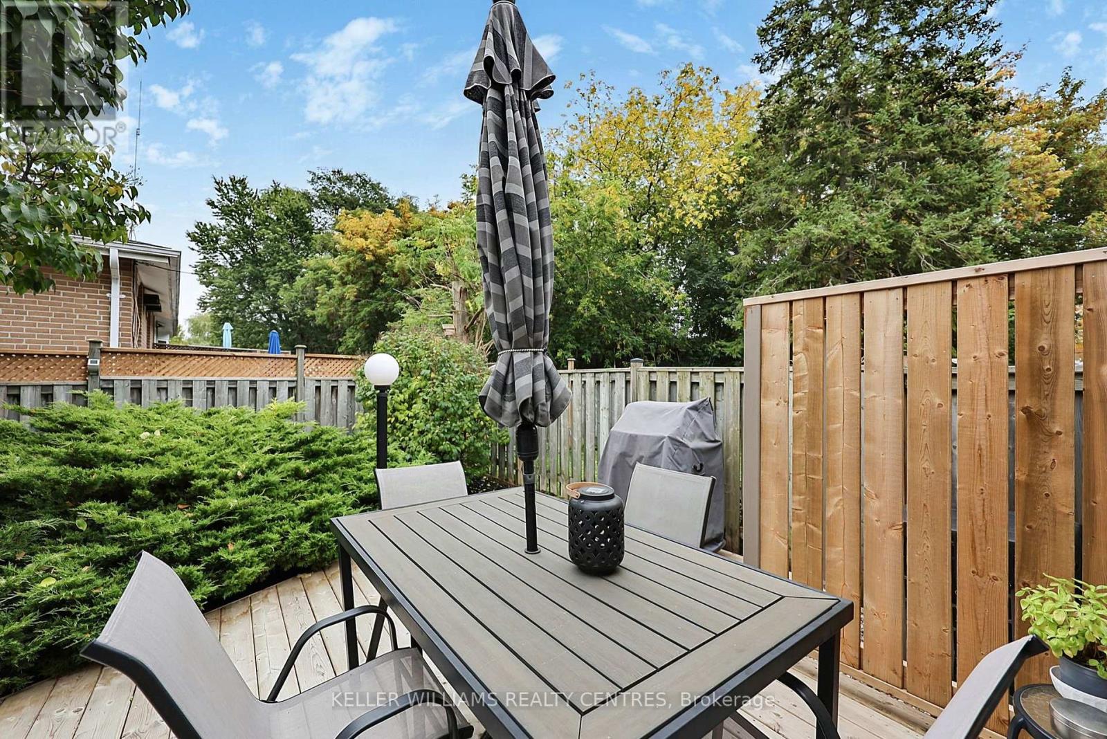 141 Lundys Lane, Newmarket, ON photo 35