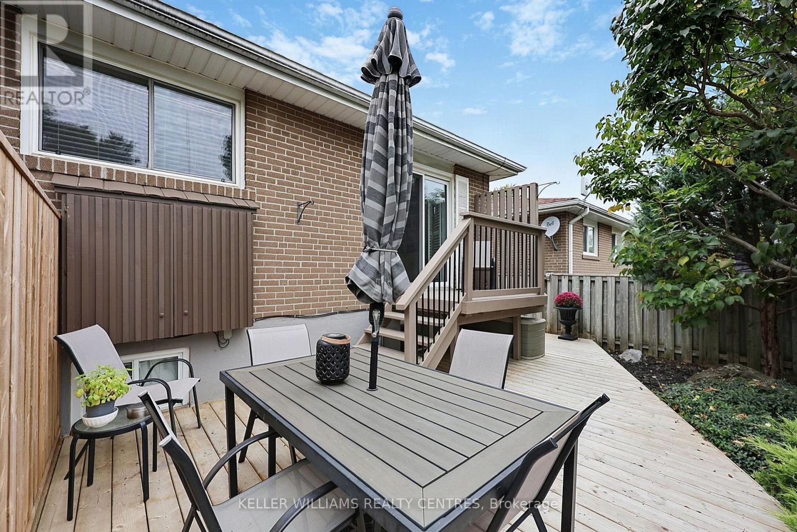 141 Lundys Lane, Newmarket, ON photo 38