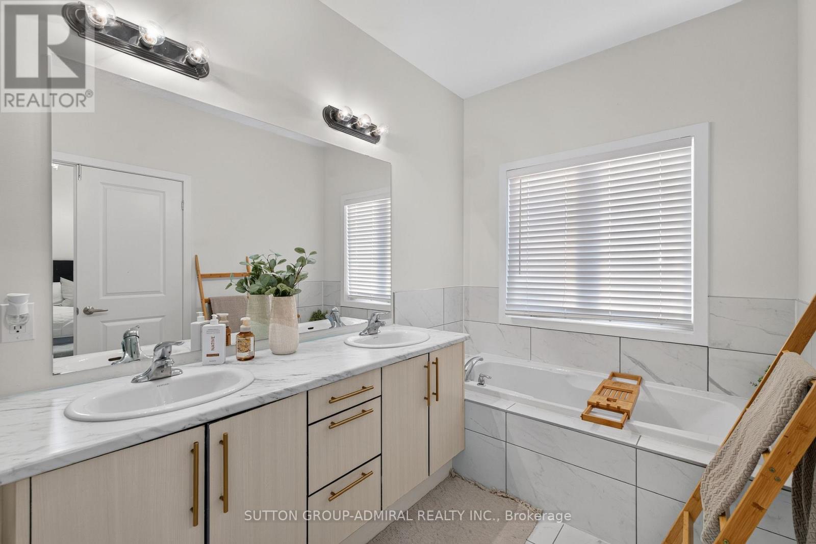 62 Pageant Avenue, Vaughan, ON photo 34