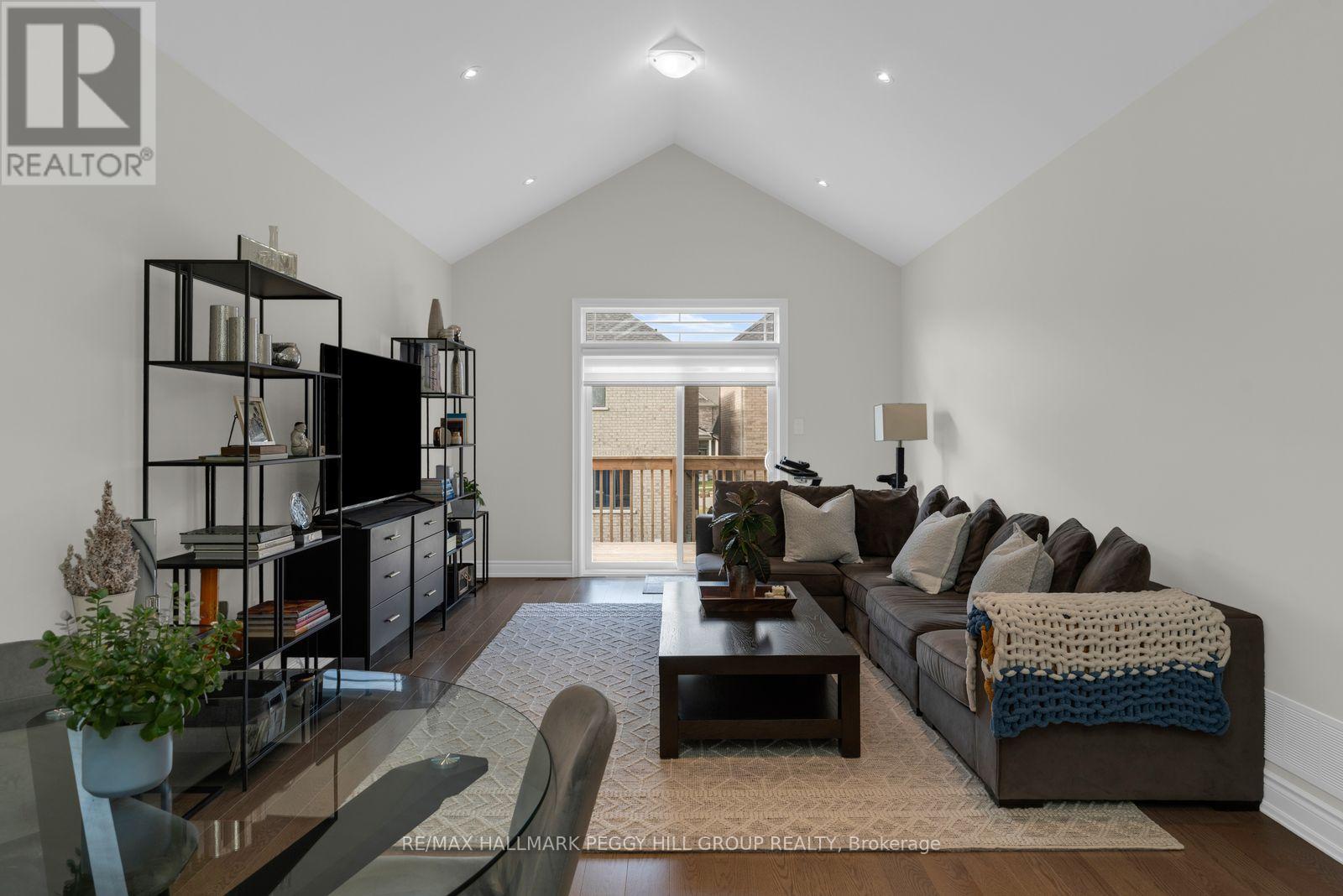 94 Summerhill Drive, New Tecumseth, ON photo 5