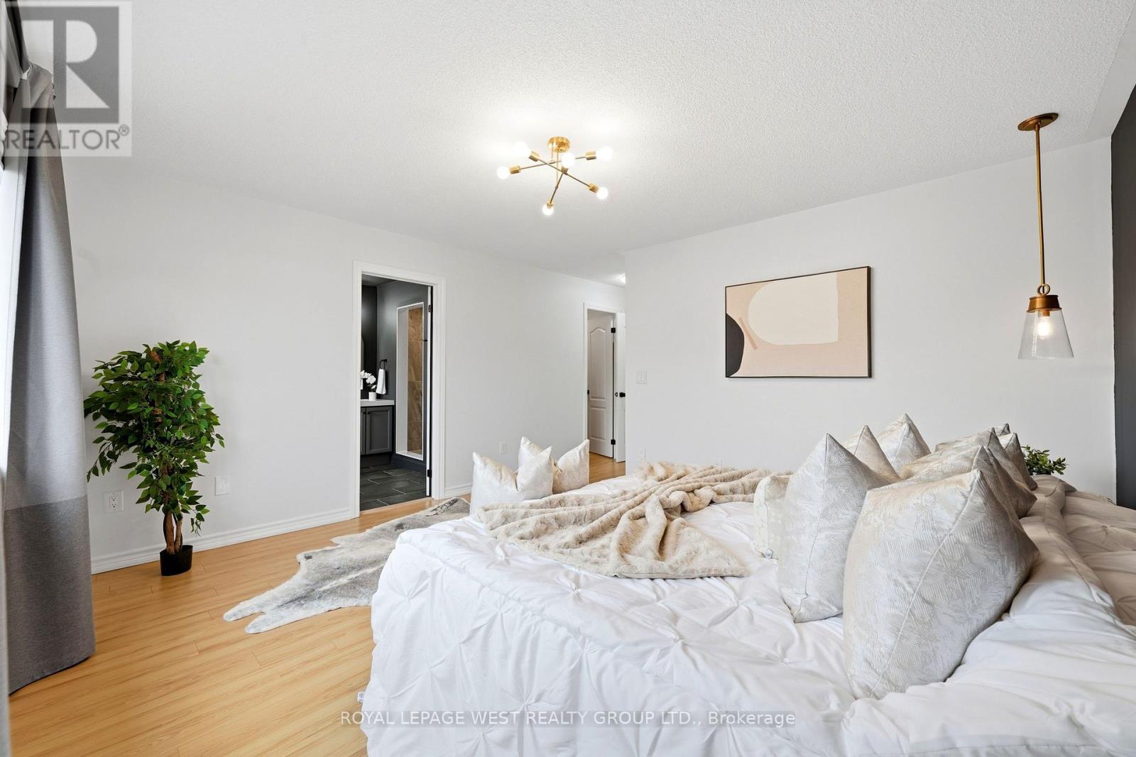 309 Greenwood Drive, Essa, ON photo 12